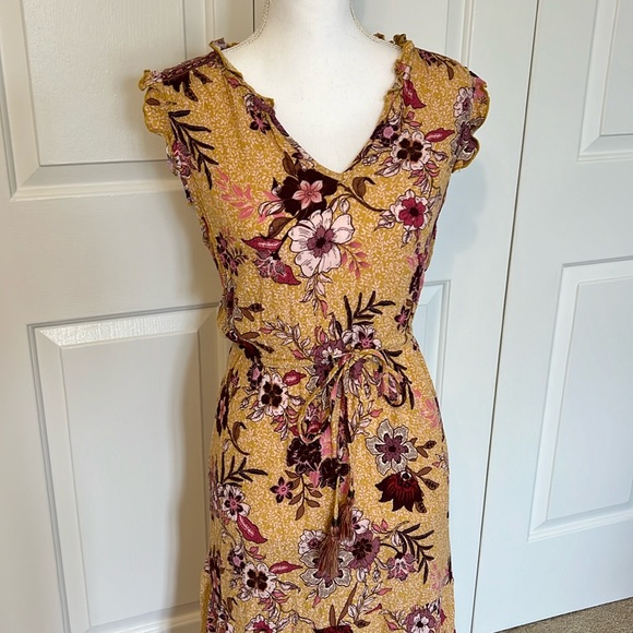 Flower Dress - Picture 2 of 4